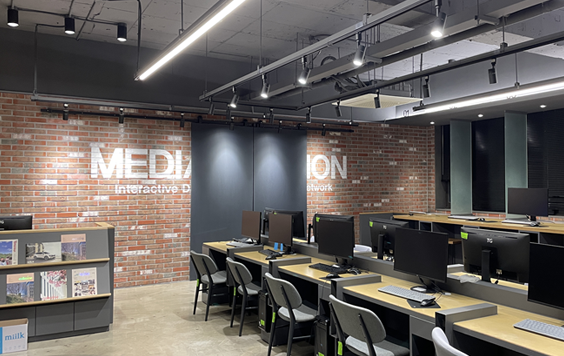 미디어 스테이션(MEDIA STATION) 입구 모습